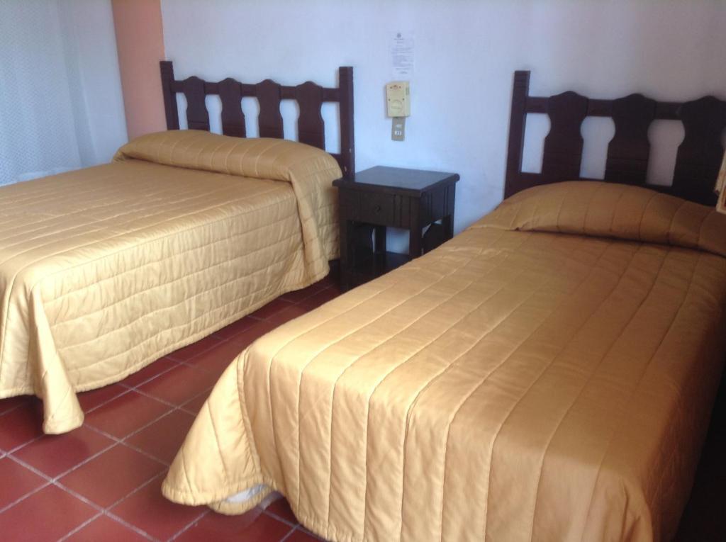 Hotel Las Jacarandas Mazatlán Habitación foto